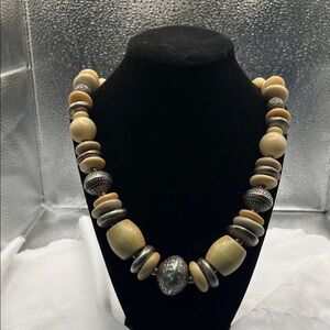 Elegant Silver and Cream Beaded Necklace